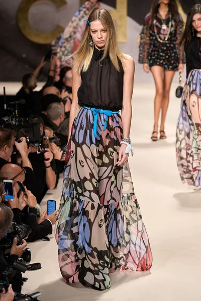 Look 66